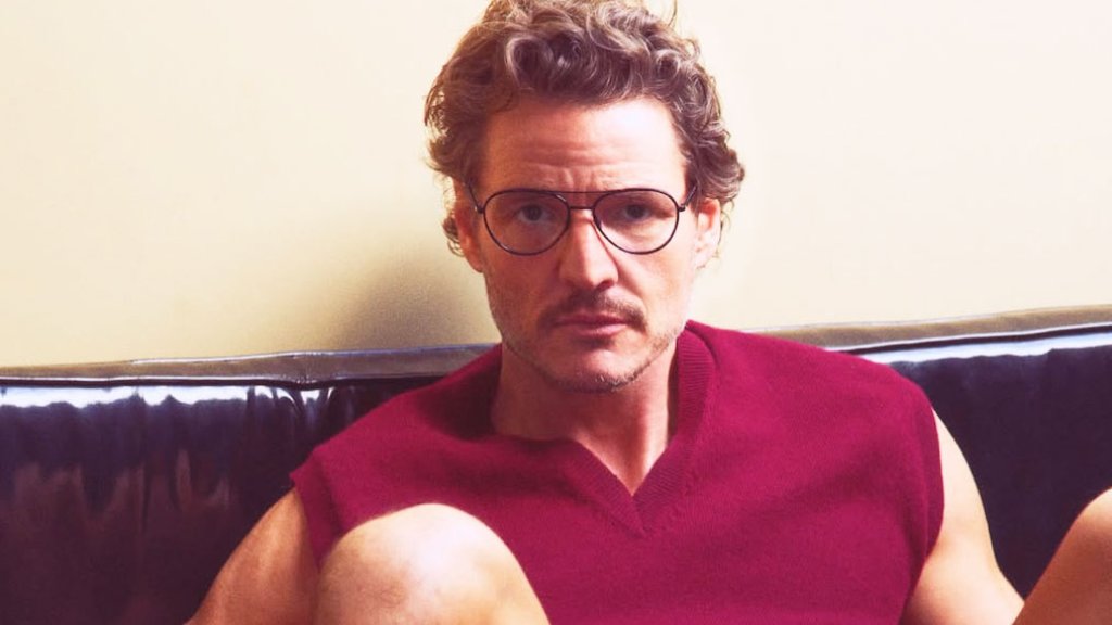 Pedro Pascal posiert in Jeans-Shorts auf Magazin-Cover