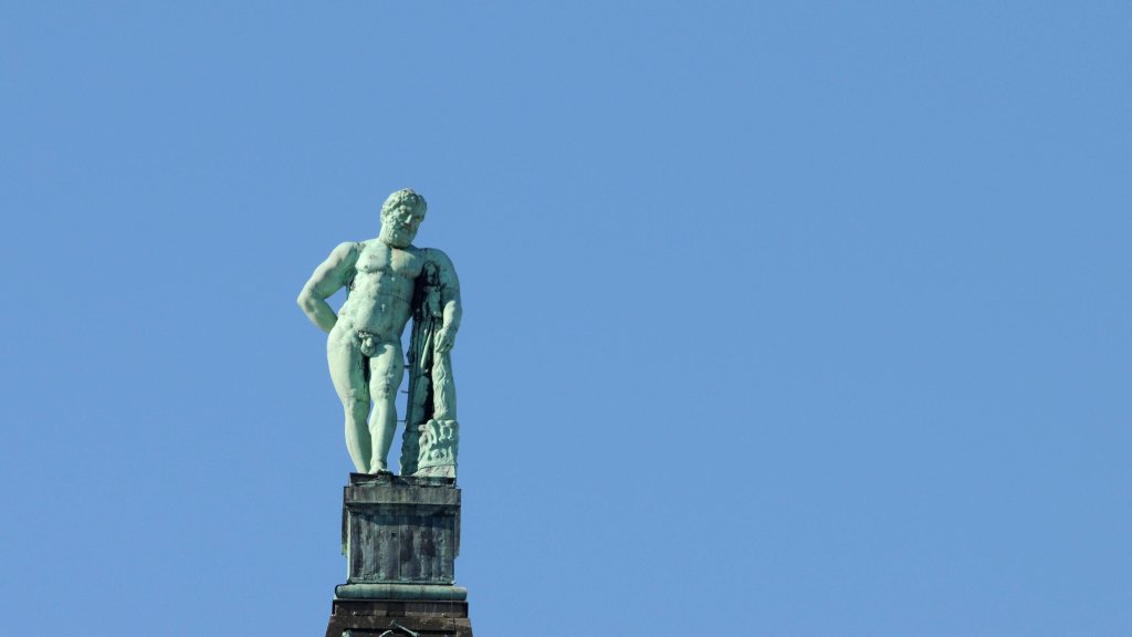 Neue Berichte rücken Herakles’ männliche Liebhaber ins Licht