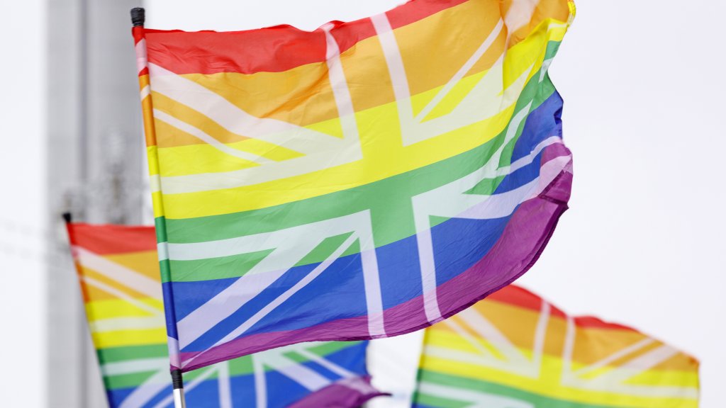 UK verschärft Strafen bei LGBTIQ+-Hassdelikten