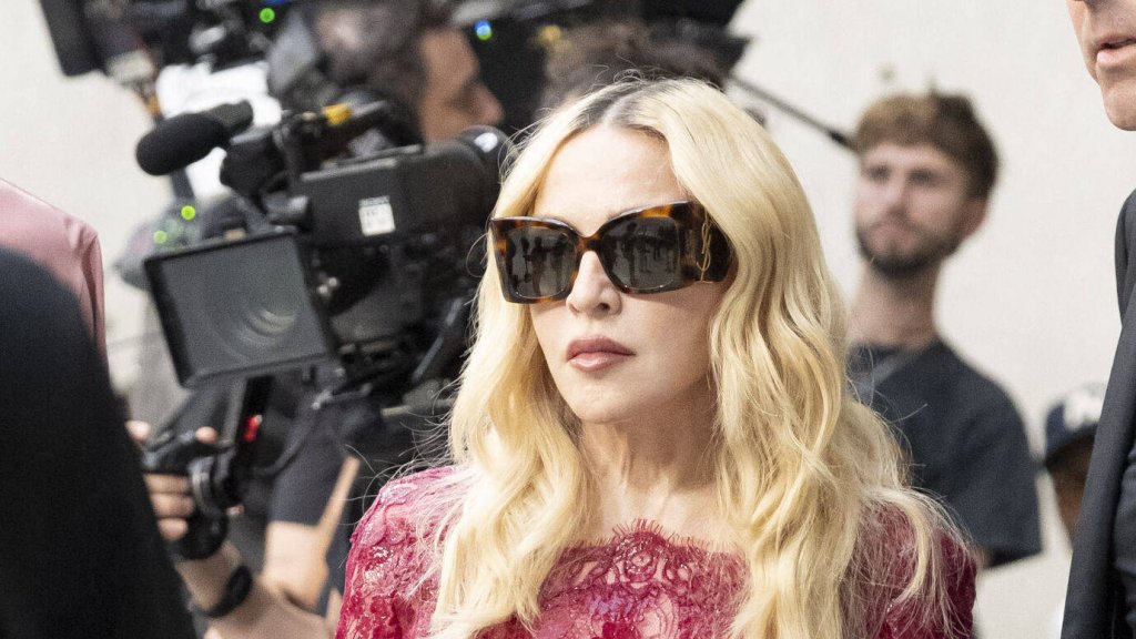 Madonna verarbeitet den Tod ihres Bruders auf neuem Album