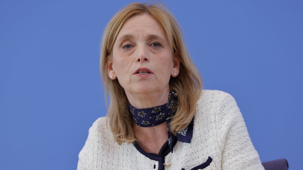 Ministerin Prien nach CSD-Anschlag