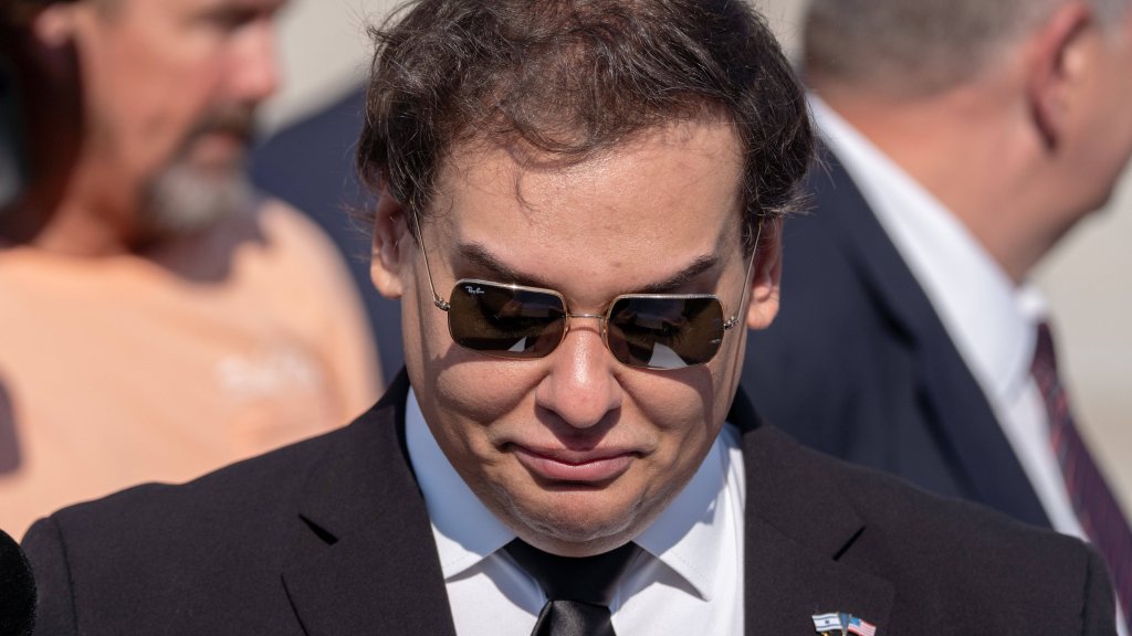Geldstrafe für George Santos 
