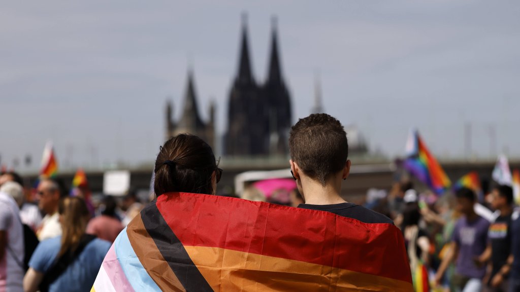 Solidarität nach CSD-Anschlag
