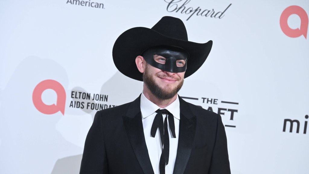 Nacktheit bei Orville Peck
