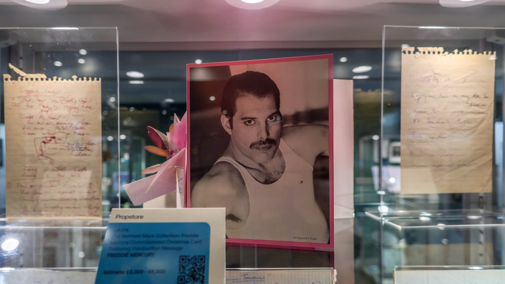 Freddie Mercury-Texte versteigert