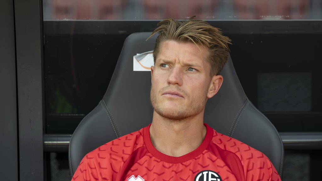 Behrens rechtfertigt Eklat