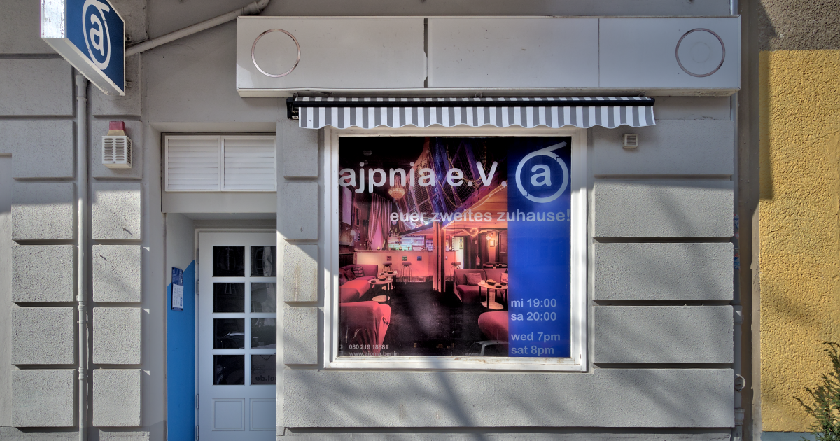 AJPNIA-am-Samstag-Begegnung-in-entspannter-Wohnzimmeratmosph-re