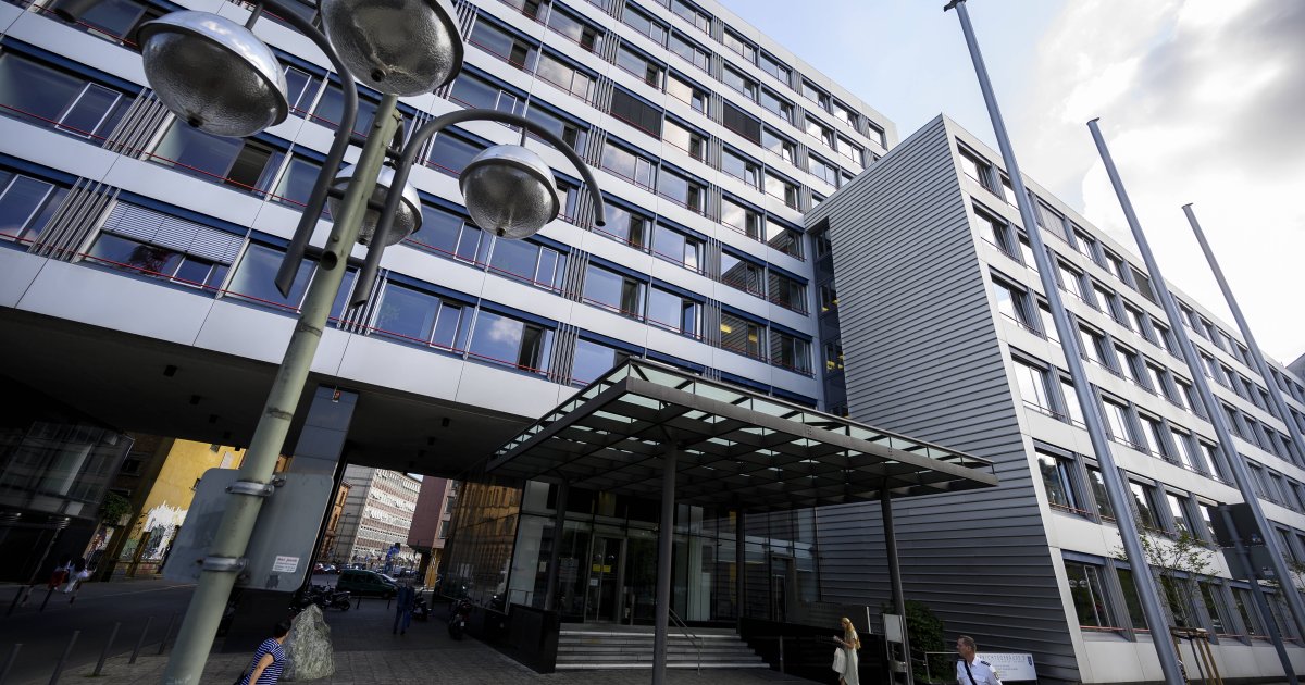 Urteil-in-Frankfurt-Richter-weisen-Klage-von-queerer-Person-zur-ck