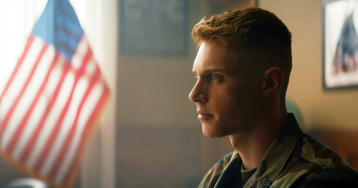 Von-Boots-zu-Bond-Ein-offen-schwuler-Schauspieler-als-britischer-Agent-