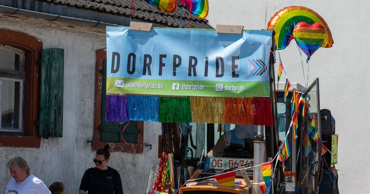 Der-lange-Weg-zur-Akzeptanz-Queer-in-der-Provinz-Dorfpride-2026-in-Eppelheim