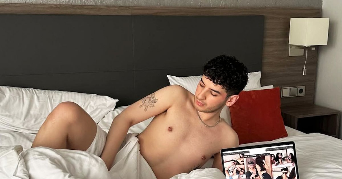 Als-Teenie-innerlich-zerrissen-Coming-out-im-Livestream-Rapper-Baran-Kok-ist-schwul