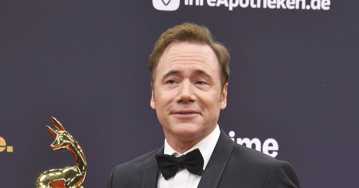 Charme-mit-Winnetouch-Kanu-des-Manitu-holt-Bayerischen-Filmpreis