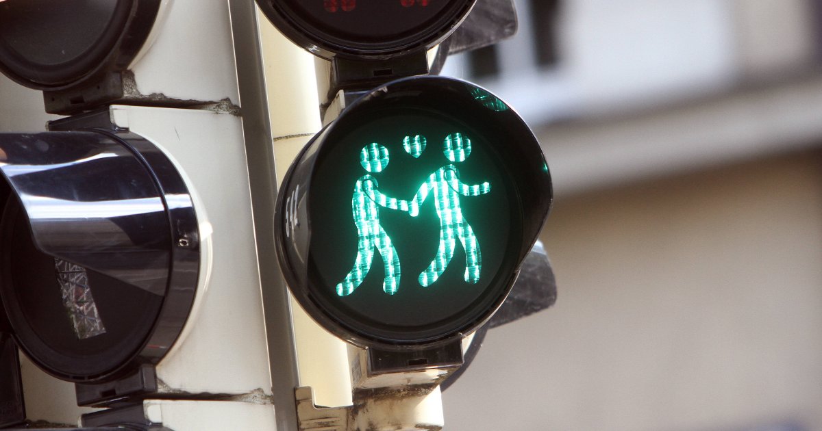 Streit-um-schwule-Ampelp-rchen-Ein-Kommunalpolitiker-aus-Niedersachsen-sieht-Rot