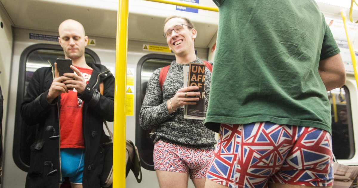 No-Trousers-Tube-Ride-London-pr-sentiert-sich-am-Wochenende-erneut-zeigefreudig