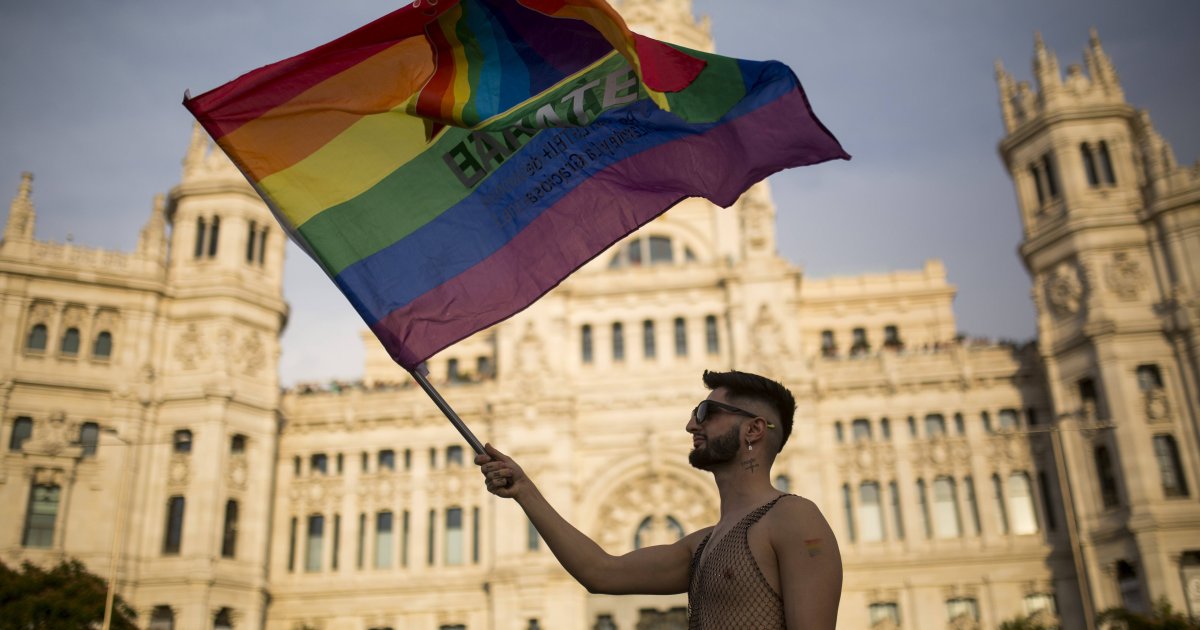 Spaniens-Einsatz-f-r-LGBTIQ-Sonderbotschafter-lvarez-Kampf-gegen-Hassrede