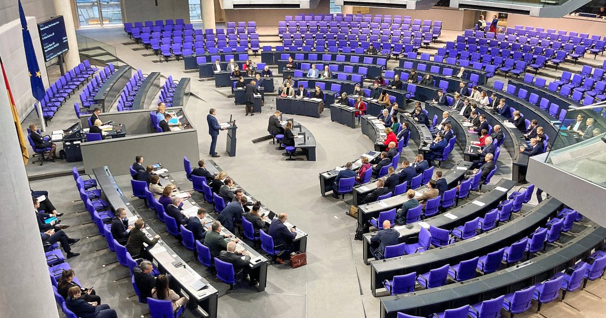 Debatte-ber-queere-NS-Opfer-Linke-fordern-Entschuldigung-AfD-sorgt-f-r-Emp-rung