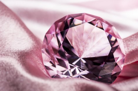 62 Millionen Euro für einen pinken Diamant-Ring // © kuppa_rock