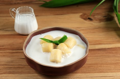 Fusion-Klöße in Kokosmilch mit Chili und Zitronengras // © ika-rahma