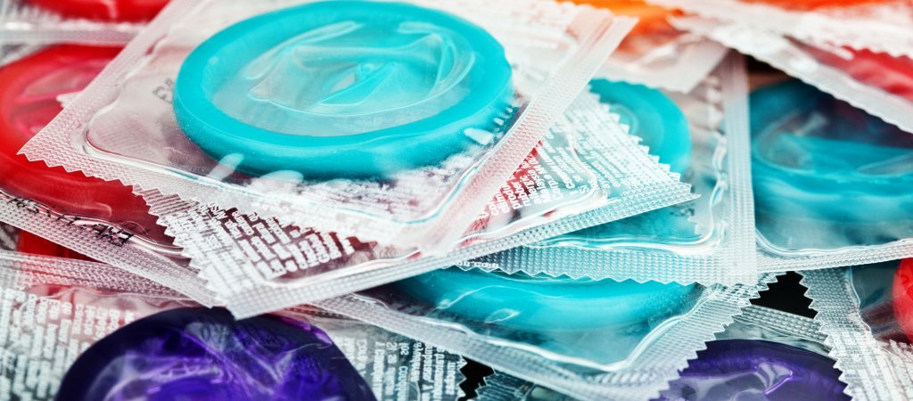 Kondome als Ersatz für Ein-Finger-Handschuhe