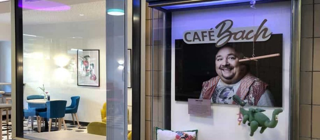 Wiedereröffnung des Café Bach