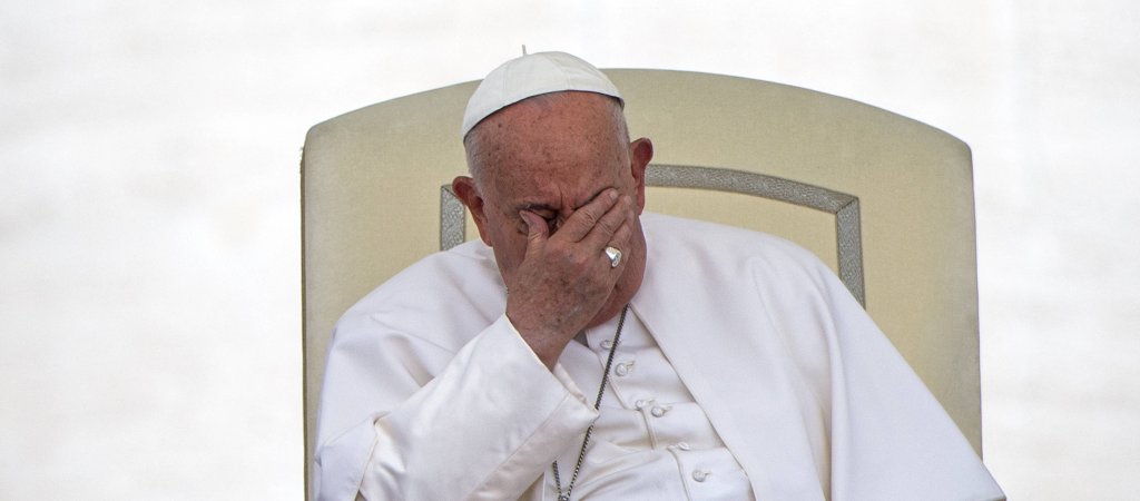Klatsche für den Papst