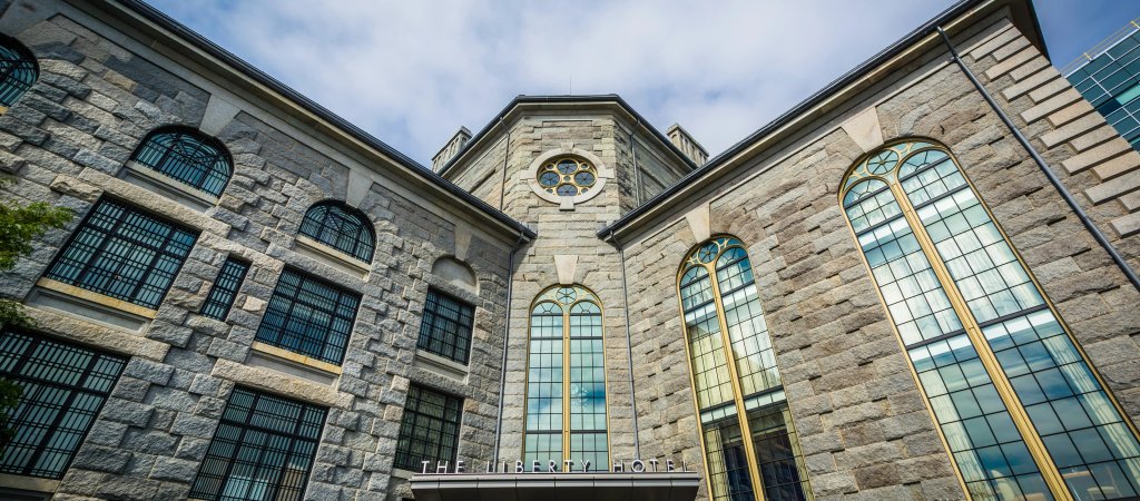 Boston: Hotel hält Lesbe für trans* Person und verweist sie