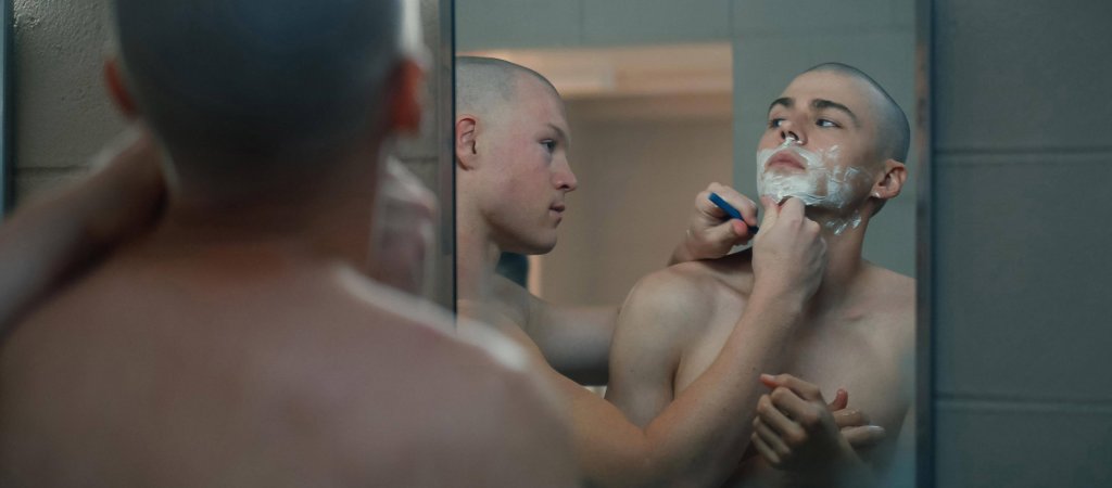 Netflix-Boom: Miles Heizer stärkt queere Sichtbarkeit