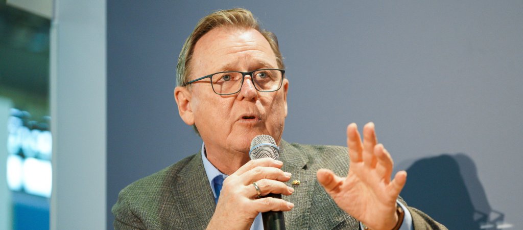 Debatte um Regenbogenfahne 