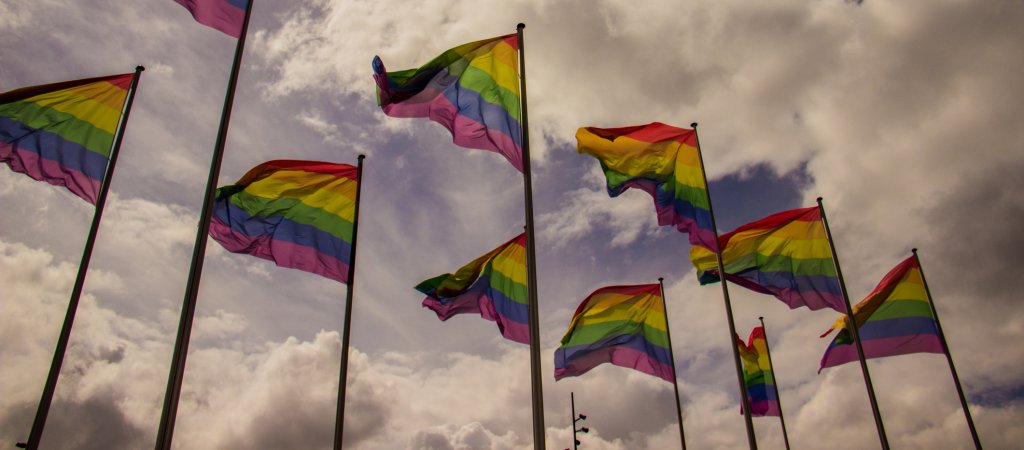 Verbot von Pride-Flaggen 