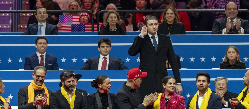 Barron Trump nimmt an Zoom-Call mit Tate-Brüdern teil