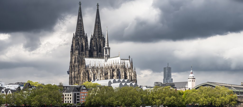 Klage gegen Erzbistum Köln