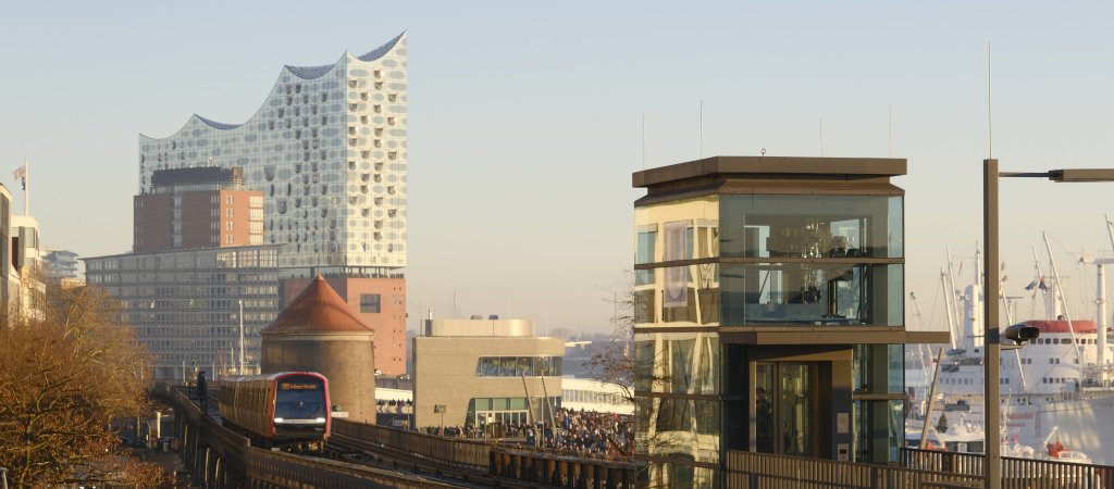 AfD kritisiert Hamburger Hochbahn