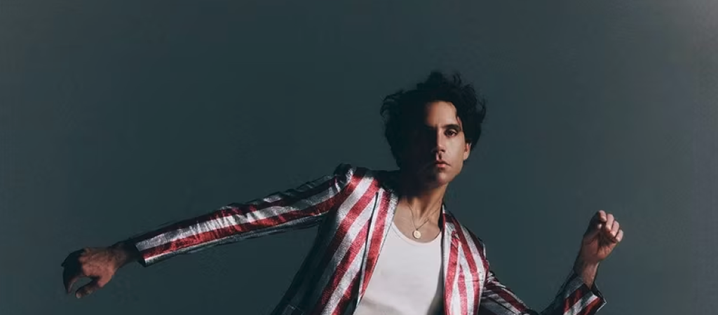 Mika kehrt nach sieben Jahren Pause mit "Hyperlove" zurück