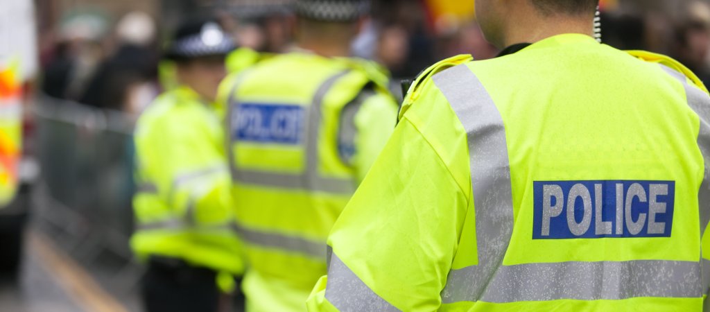 Neue Kritik an Englands Polizei 