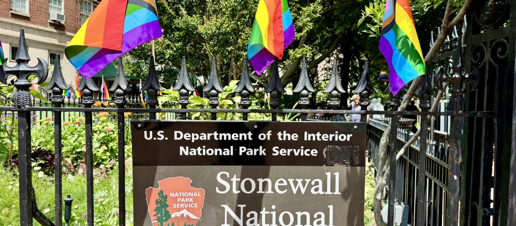 NY: Rückkehr der Pride-Flagge an Stonewall-Denkmal gefordert