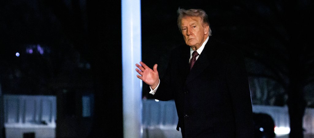 Trump verteidigt Iran-Einsatz mit LGBTIQ+-Rhetorik