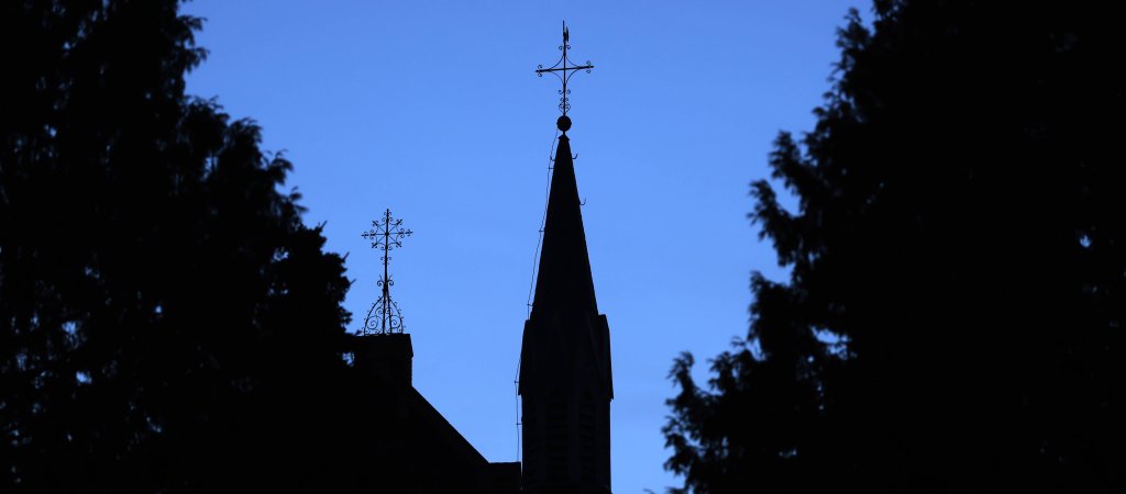 Priester vor Gericht