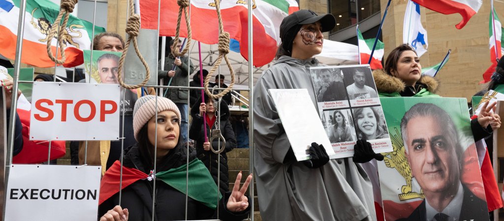 Schwuler Geflüchteter schildert Zwangshinrichtungen im Iran