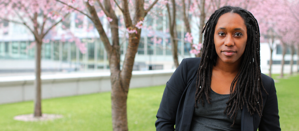 Lesbische Stadt-Bibliothekarin 