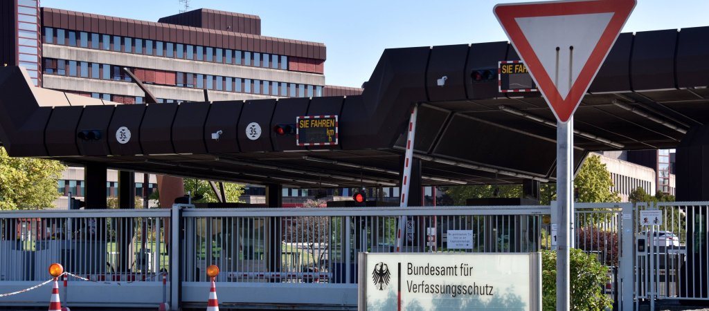 Verfassungsschutz wirbt mit Offenheit 
