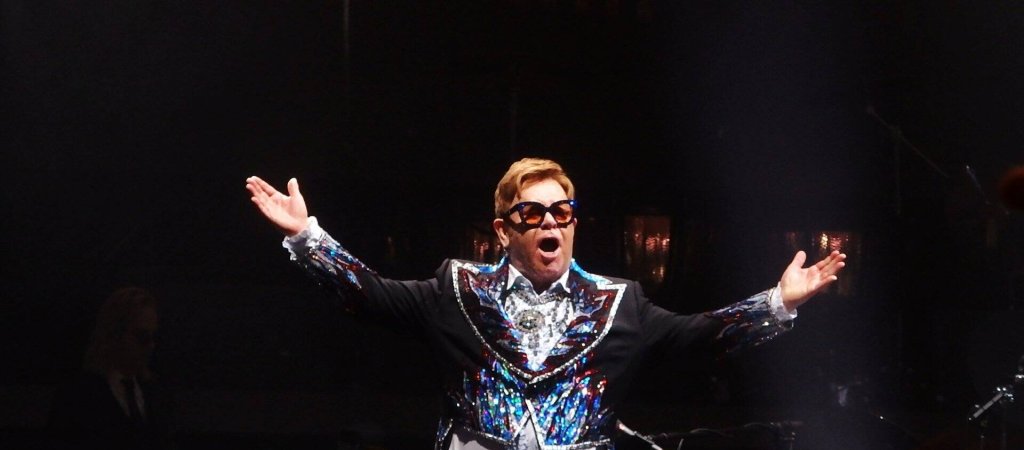 Elton John startet Pride-Podcast mit LGBTIQ+-Ikonen
