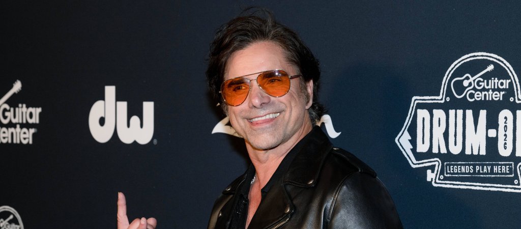 John Stamos sehr freizügig