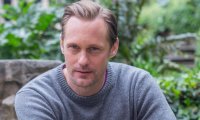 Alexander Skarsgård: Queere Romantik trifft Gothic-Horror