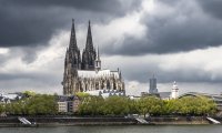 Klage gegen Erzbistum Köln