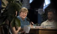 Merkel lehnt Podcast-Einladung der Kaulitz-Zwillinge ab