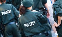 NRW: Neonazi-Wohnungen nach CSD-Angriffen durchsucht