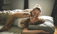 Pornhub startet Sapphic für Frauen mit Fraueninteresse