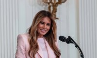 Melania Trump löst Gelächter mit Lob für Ehemann aus