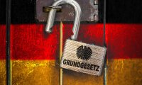 Debatte über Grundgesetzergänzung 