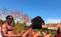 Kadiff Kirwan zeigt freizügigen Sommerpost 